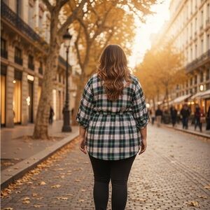 Plaid Shirt with elastic at the waist